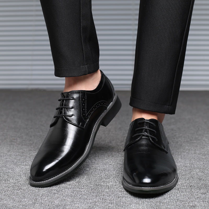 Fashionable plus size men's shoes