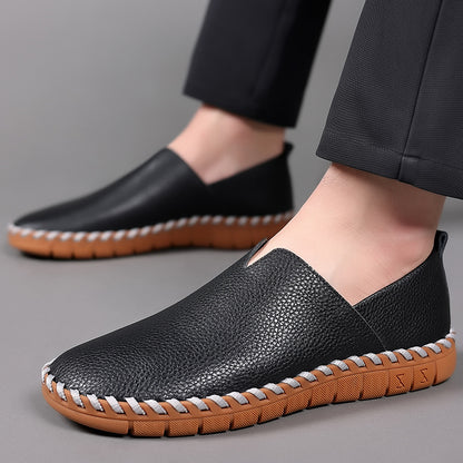 Versatile sports and casual shoes